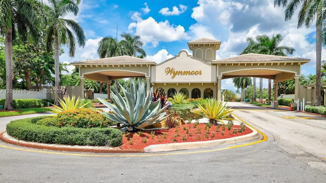View details of listing 4801 Martinique Place H1, Coconut Creek, FL 33066 Coconut Creek with MLS#