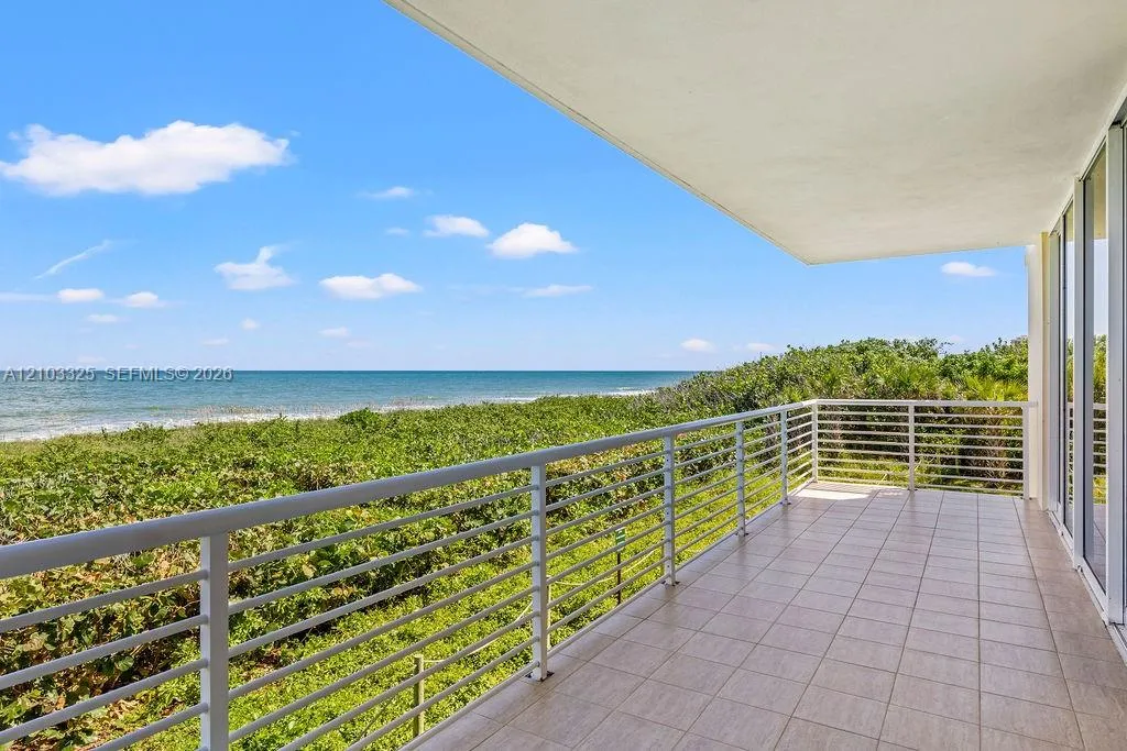 Listing  4802 N.highway A1a 2G, Hutchinson Island, FL 34949, Hutchinson Island, FL 34949