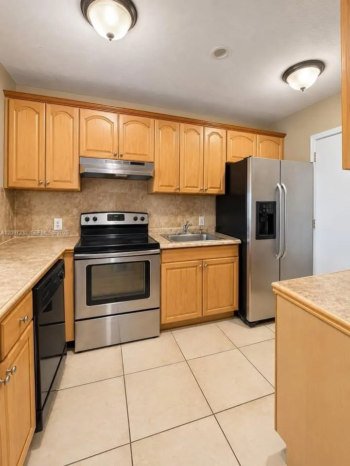 View details of listing 4848 NW 24th Court 436, Lauderdale Lakes, FL 33313 Lauderdale Lakes with MLS# 