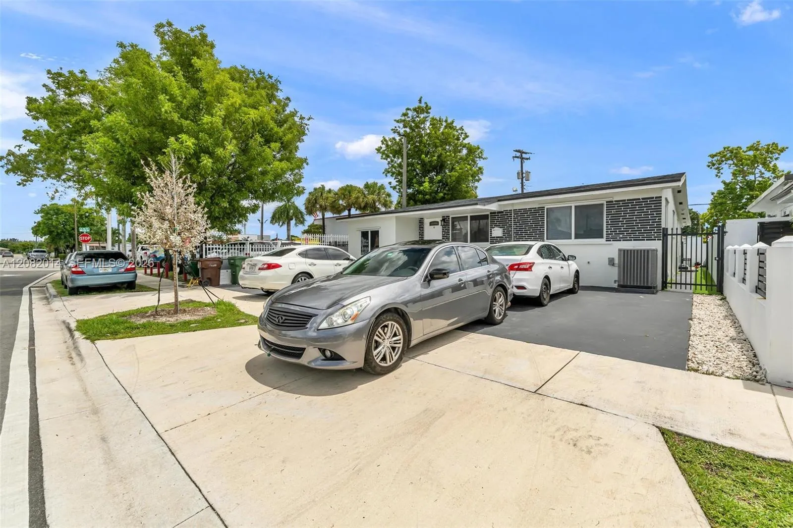 View details of listing 4851 E 8th Court, Hialeah, FL 33013 Hialeah with MLS#