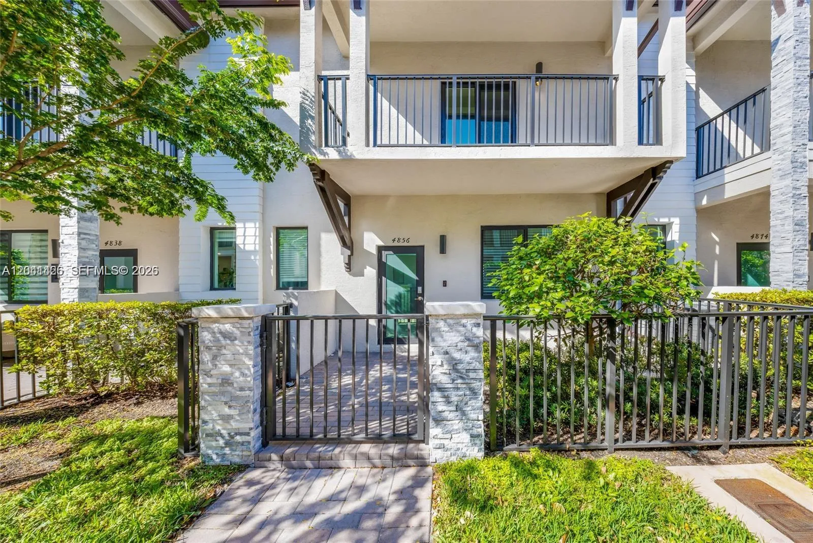 Listing  4856 NW 83rd Parkway, Doral, FL 33166, Doral, FL 33166