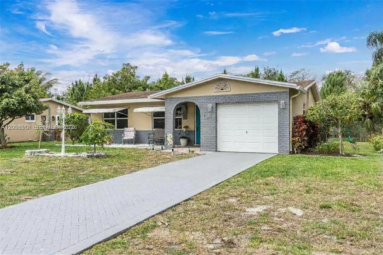 View details of listing 4871 NW 13th Avenue, Deerfield Beach, FL 33064 Deerfield Beach with MLS# 