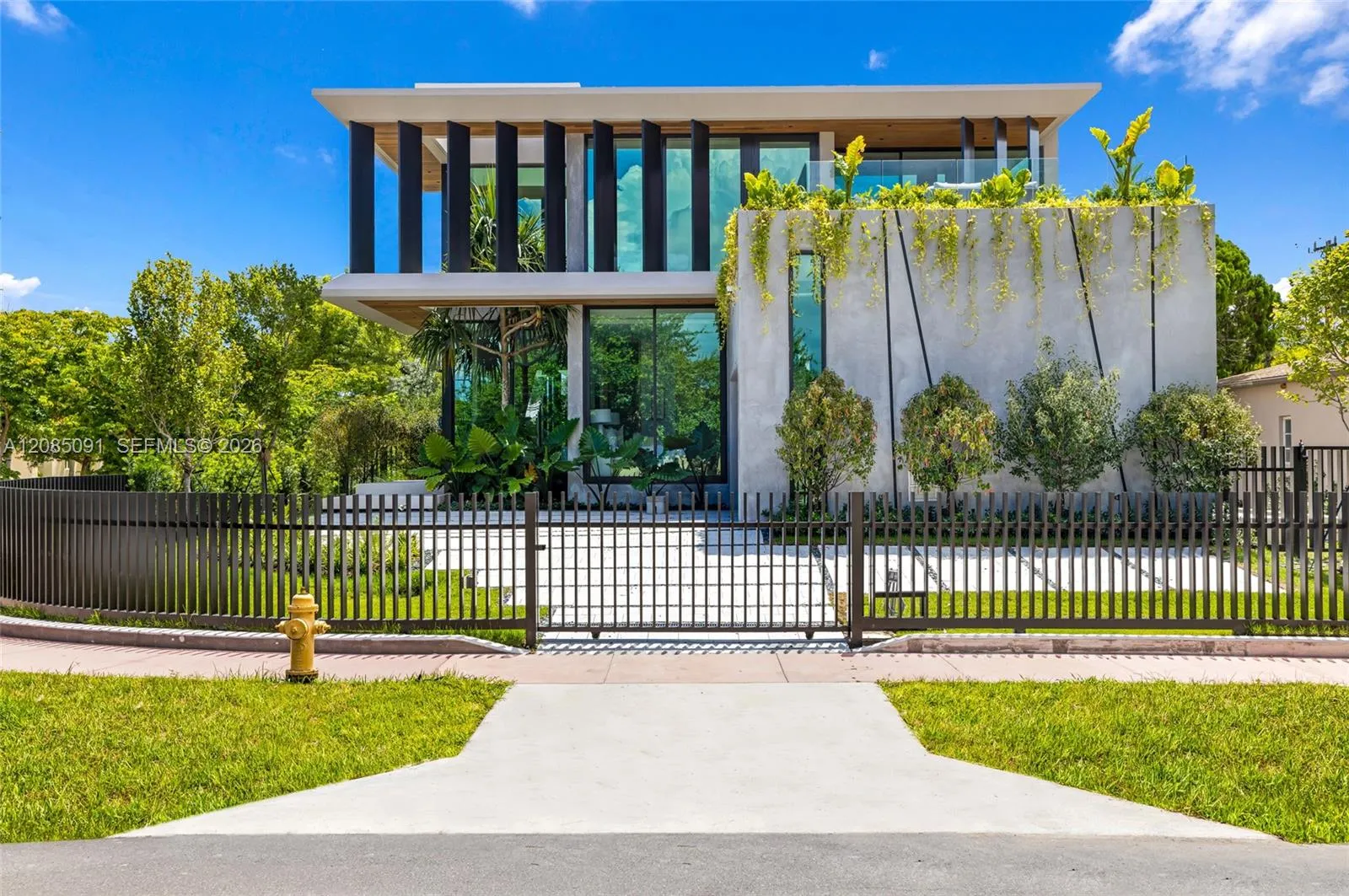 View details of listing 4940 Cherokee Avenue, Miami Beach, FL 33140 Miami Beach with MLS#