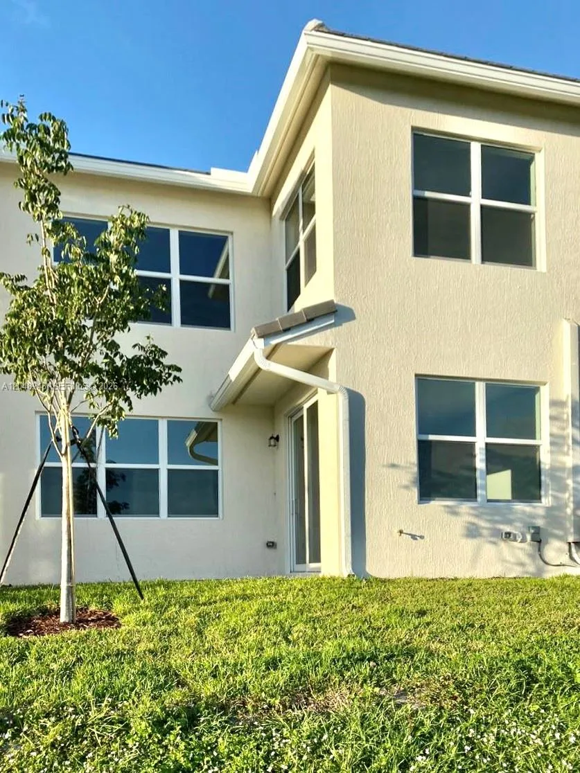 Listing  4984 Greenway Drive #, Hollywood, FL 33021, Hollywood, FL 33021