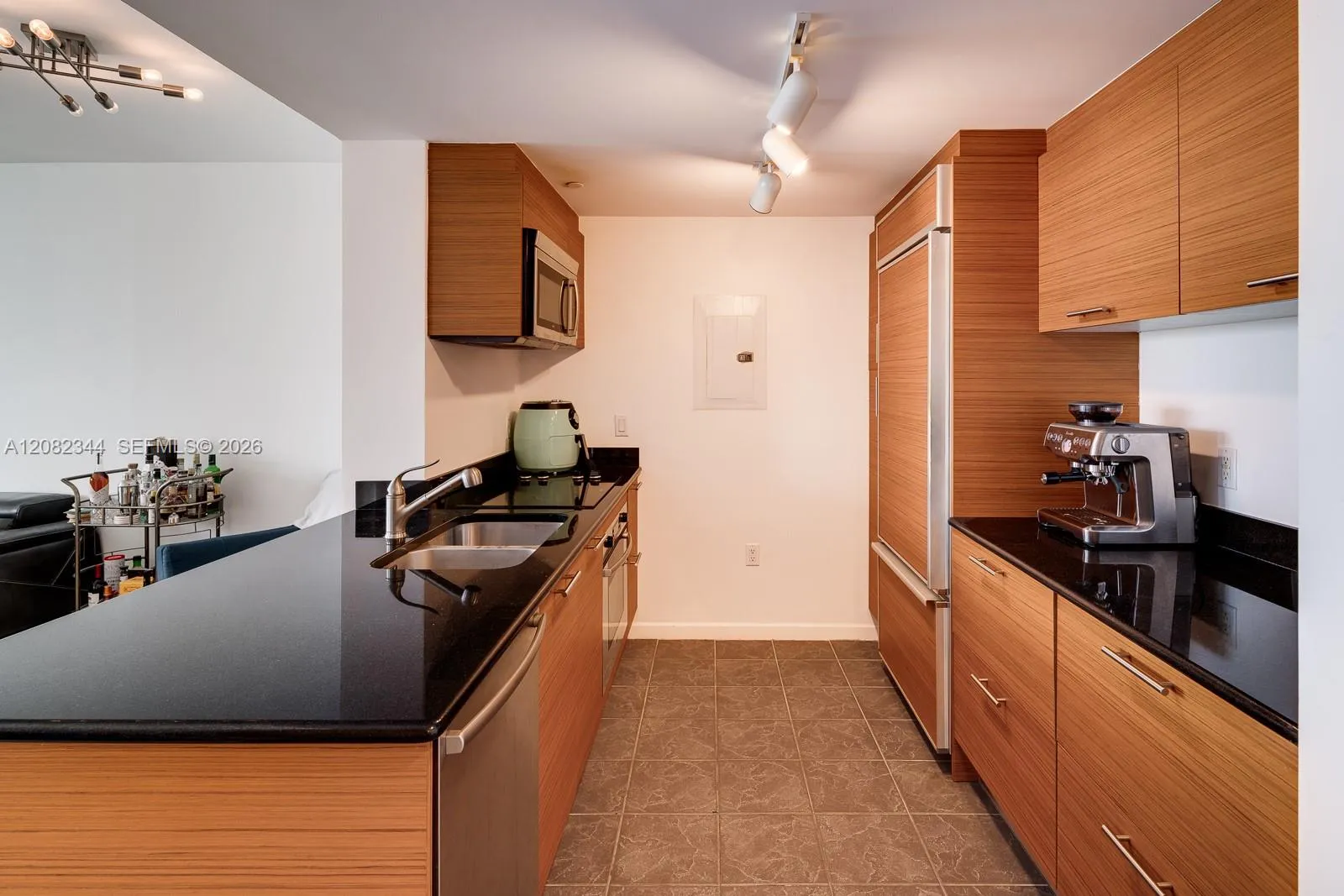 View details of listing 50 Biscayne Boulevard 4505, Miami, FL 33132 Miami with MLS#
