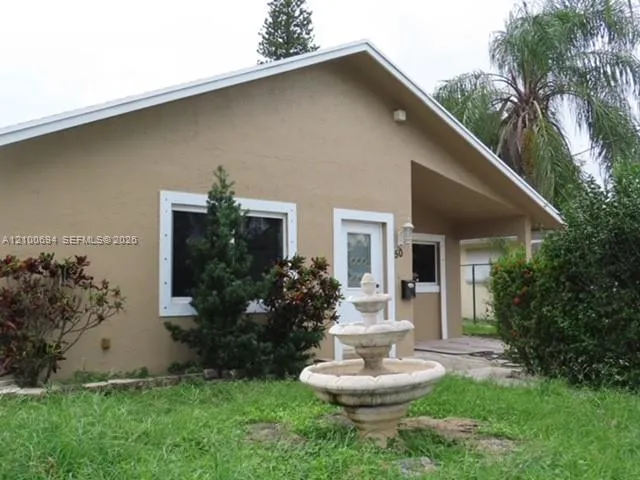 View details of listing 50 SE 11th Street, Dania Beach, FL 33004 Dania Beach with MLS# 