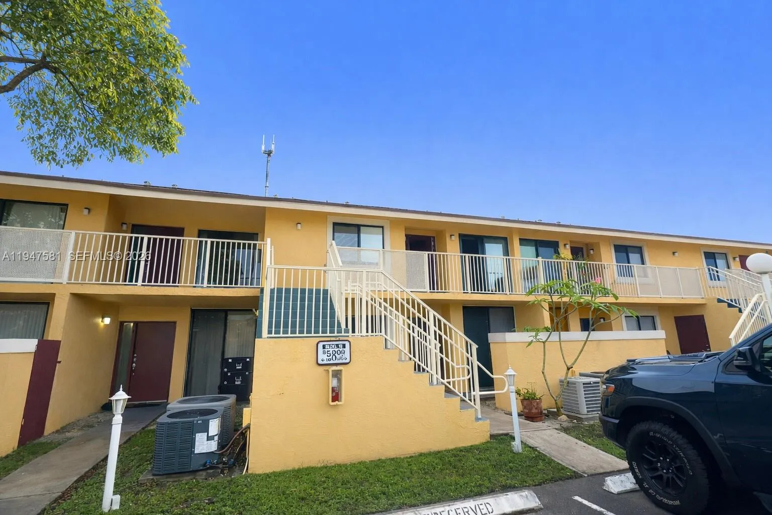 Listing  500 NW 214th Street 103, Miami Gardens, FL 33169, Miami Gardens, FL 33169