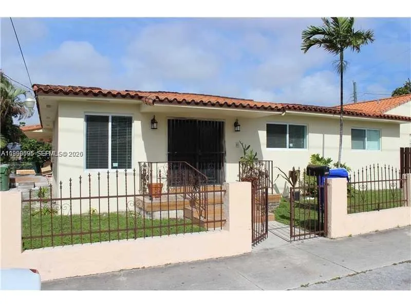 Listing  500 NW 43rd Court back, Miami, FL 33126, Miami, FL 33126