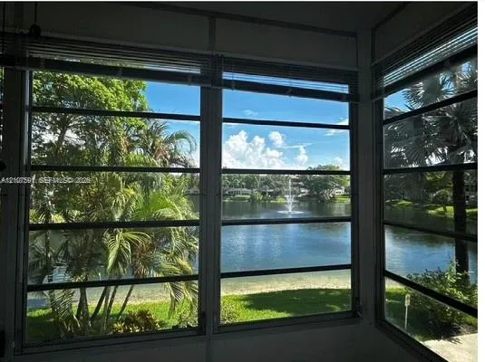 View details of listing 5003 NW 35th Street 506, Lauderdale Lakes, FL 33319 Lauderdale Lakes with MLS# 