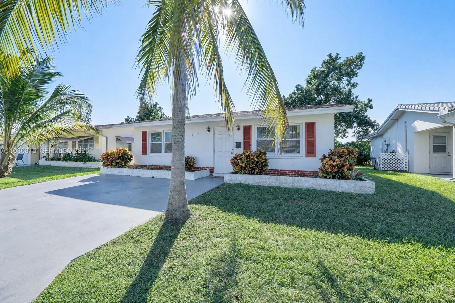 View details of listing 5010 NW 51st Street, Tamarac, FL 33319 Tamarac with MLS#