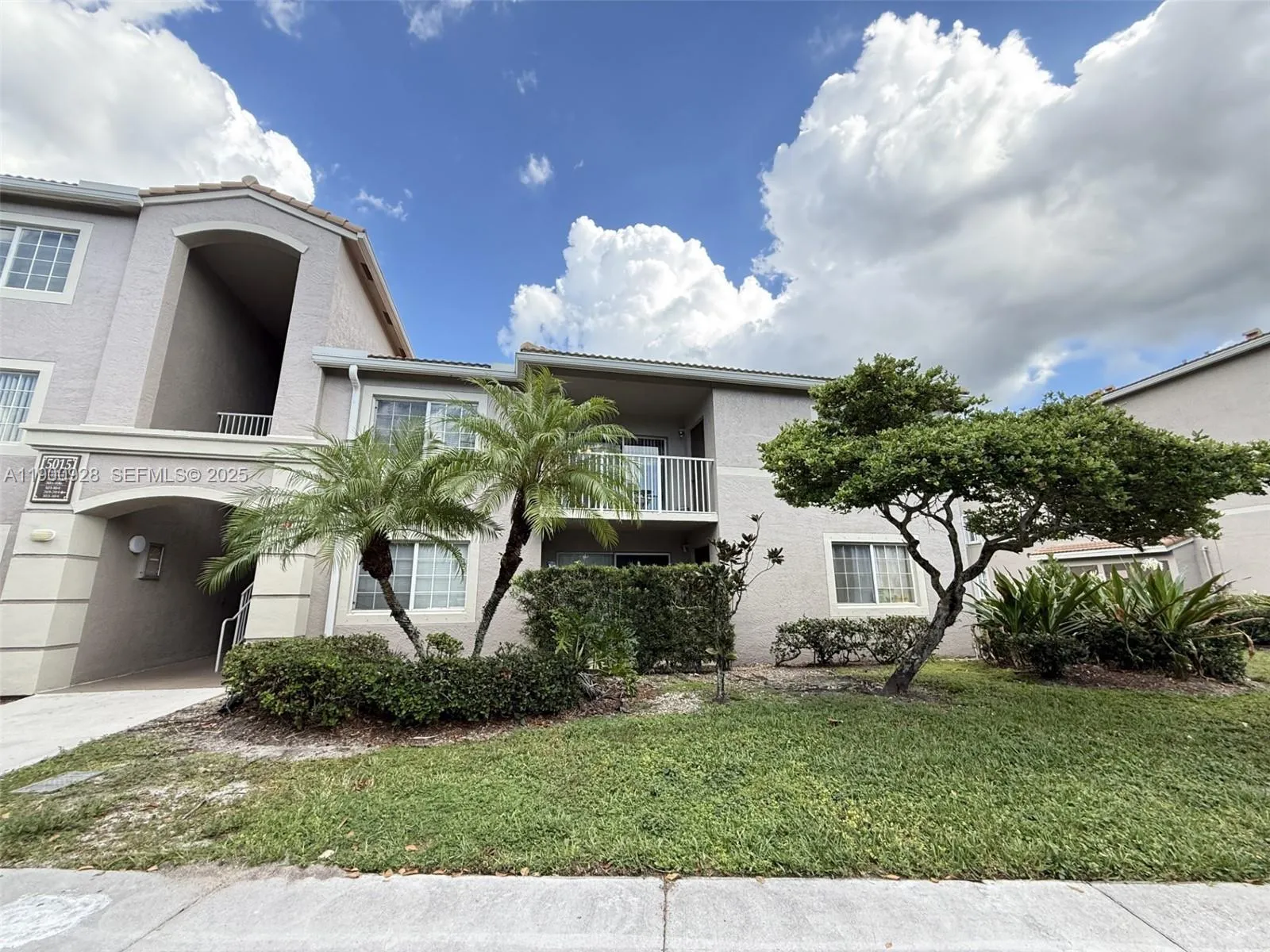 Listing  5015 Wiles Road 207, Coconut Creek, FL 33073, Coconut Creek, FL 33073