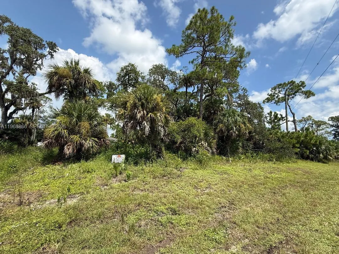 Listing  5017 W Tradewinds Circle, LaBelle, FL 33935, LaBelle, FL 33935