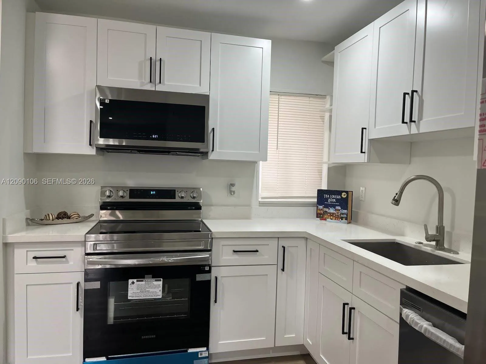 View details of listing 5020 SW 26th Avenue 1-2, Dania Beach, FL 33312 Dania Beach with MLS# 