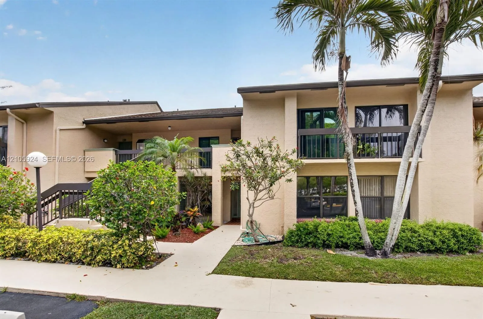 Listing  5021 Oak Hill Lane 114, Delray Beach, FL 33484, Delray Beach, FL 33484