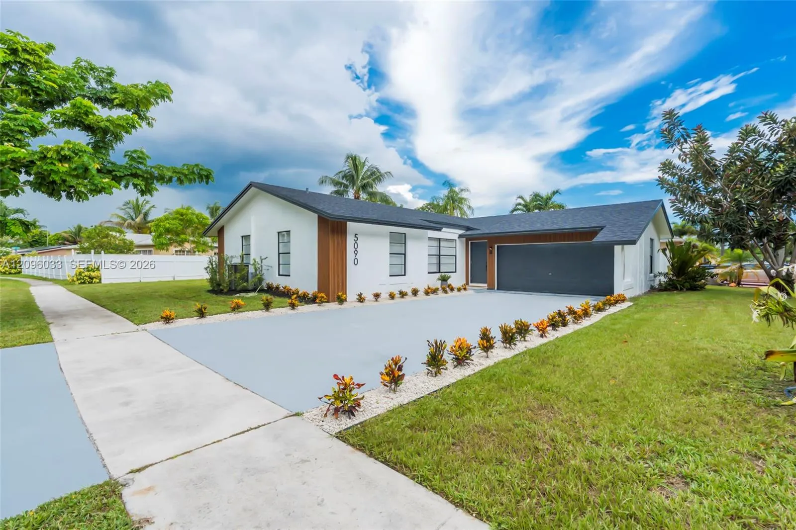Listing  5090 SW 11th Street, Margate, FL 33068, Margate, FL 33068