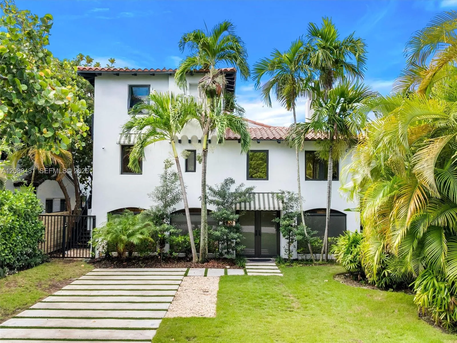 View details of listing 510 W 30th Street, Miami Beach, FL 33140 Miami Beach with MLS#