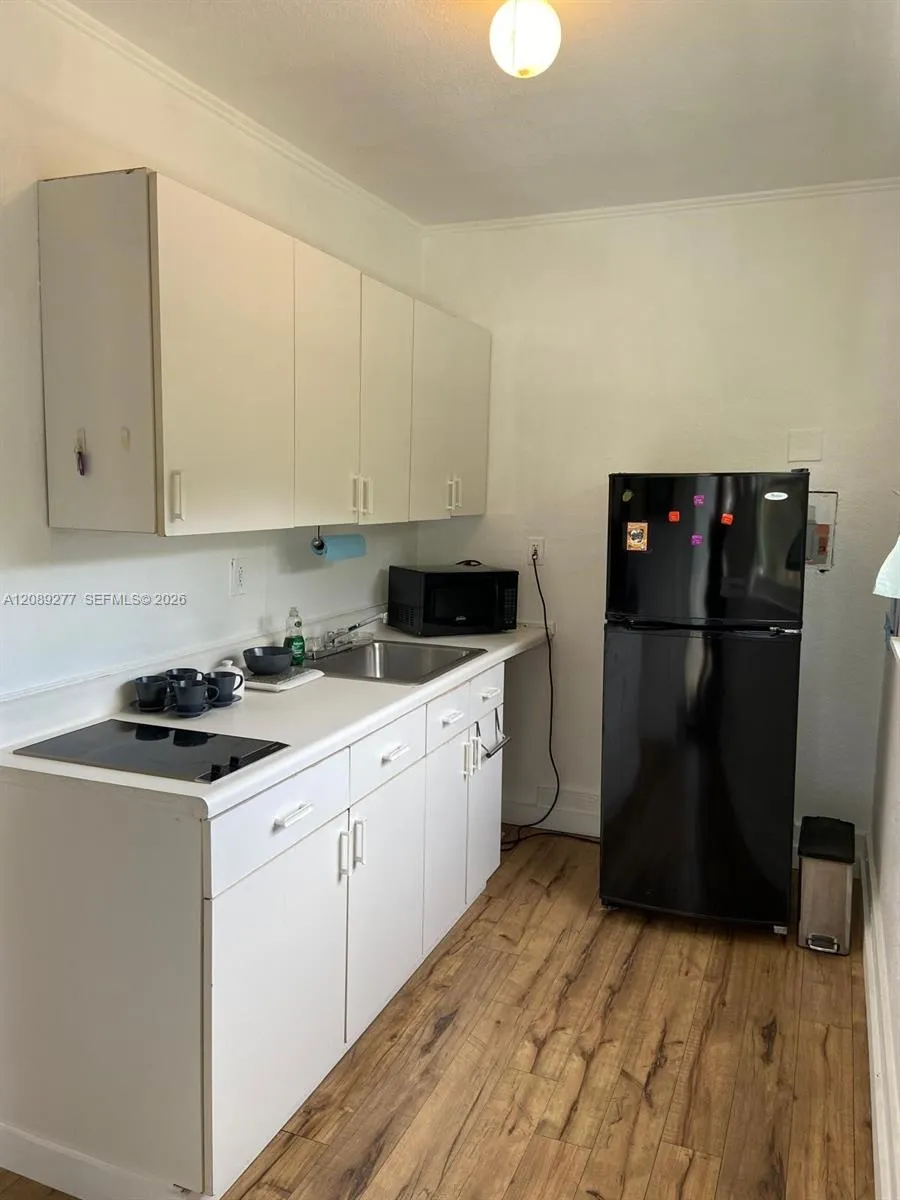 Listing  517 SW 4th Avenue 2, Fort Lauderdale, FL 33315, Fort Lauderdale, FL 33315