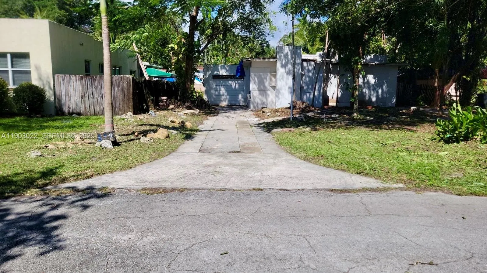 View details of listing 519 NE 118th Street, Biscayne Park, FL 33161 Biscayne Park with MLS#