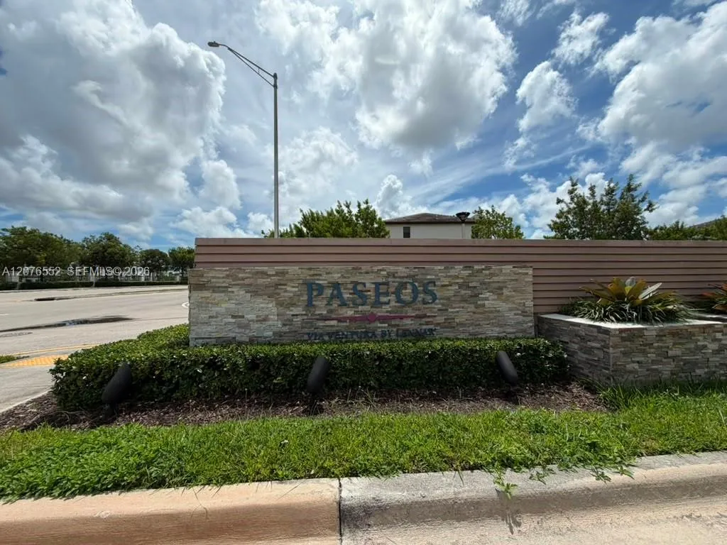 Listing  519 NE 208th Terrace, Miami, FL 33179, Miami, FL 33179