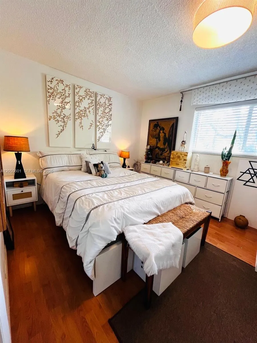 View details of listing 520 NE 38th Street 15, Miami, FL 33137 Miami with MLS#
