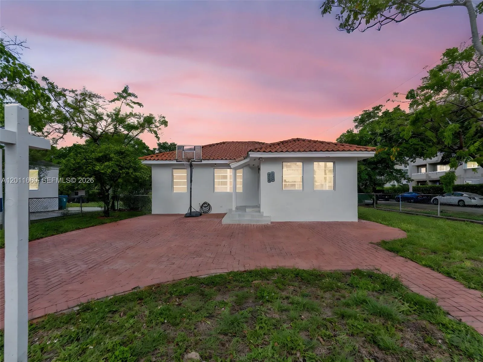 Listing  520 NW 32nd Place 520, Miami, FL 33125, Miami, FL 33125