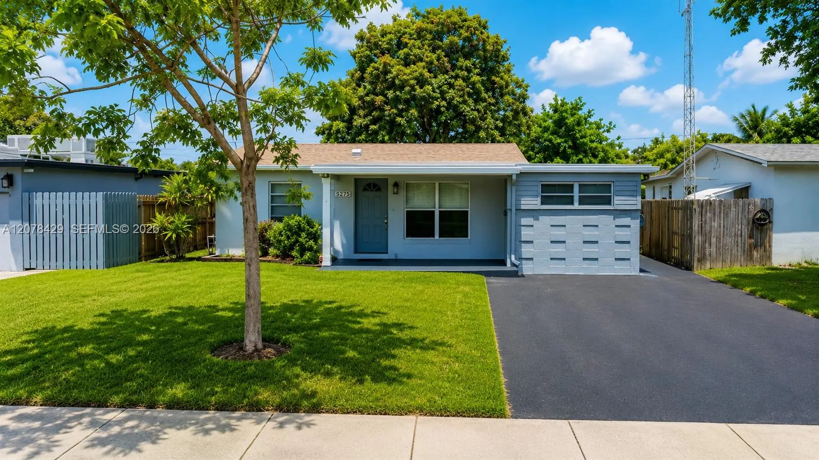 View details of listing 5225 NE 1st Avenue, Fort Lauderdale, FL 33334 Fort Lauderdale with MLS#