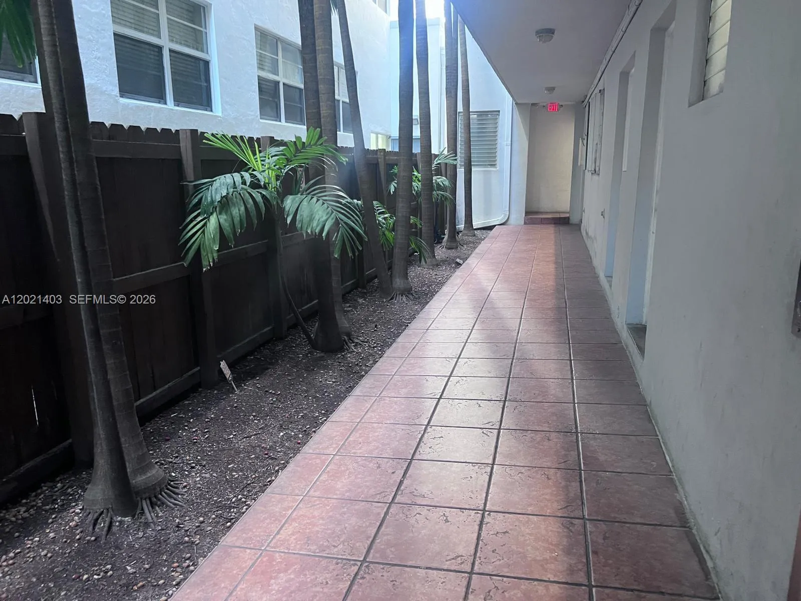 View details of listing 528 Meridian Avenue 503, Miami Beach, FL 33139 Miami Beach with MLS# 