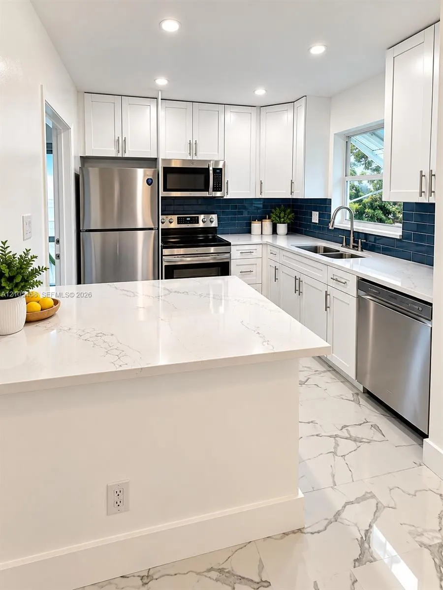 Listing  5300 Washington Street I201, Hollywood, FL 33021, Hollywood, FL 33021