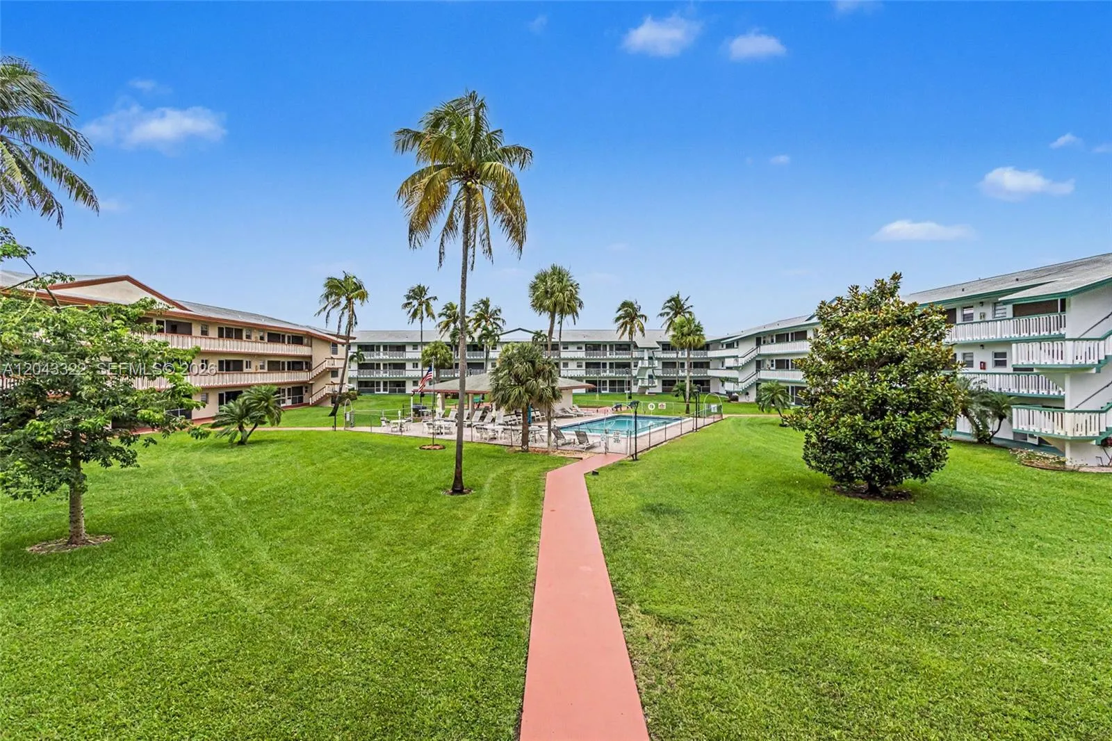 View details of listing 5300 Washington Street K229, Hollywood, FL 33021 Hollywood with MLS#