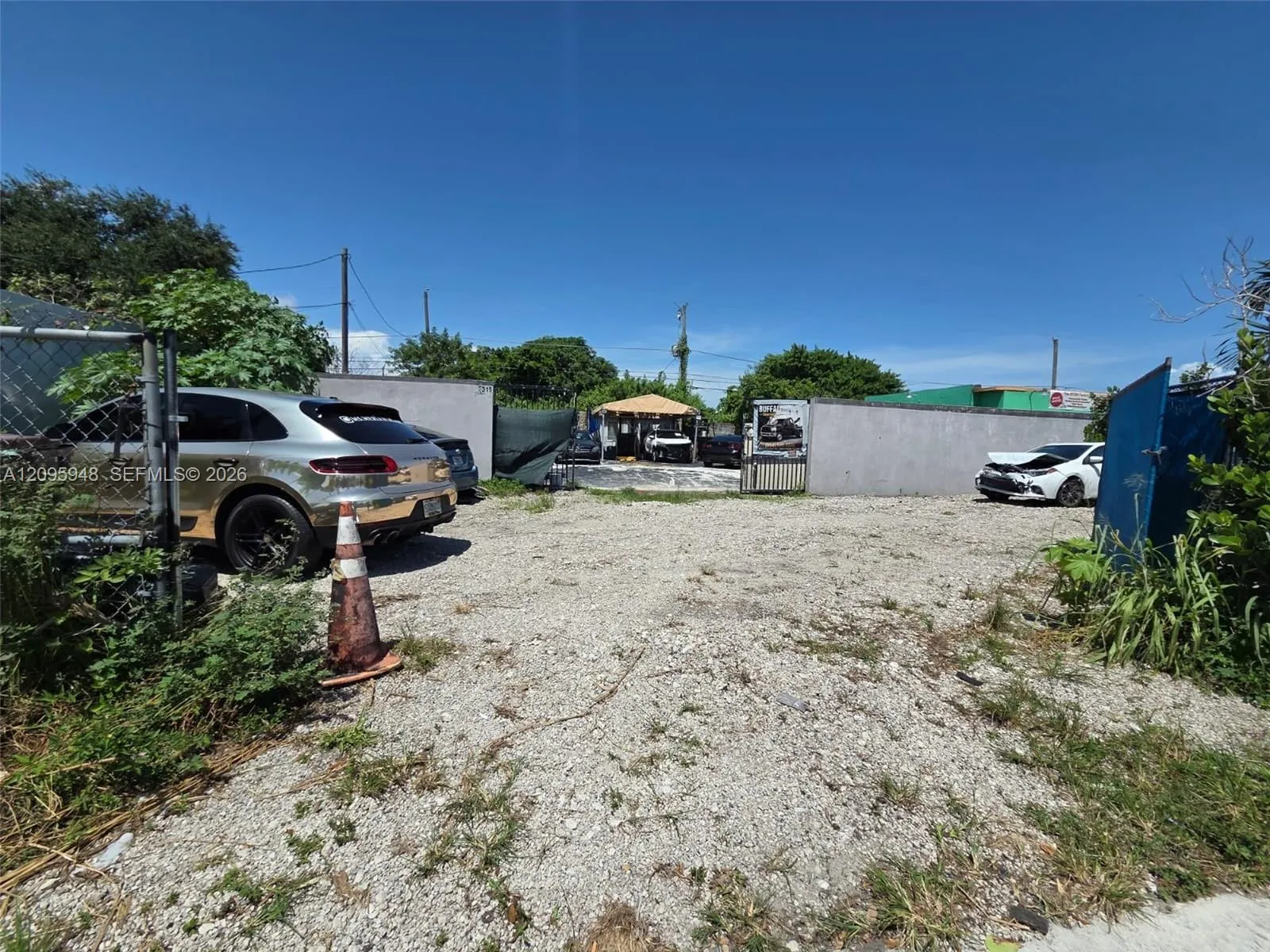 View details of listing 5315 Pembroke Road, Hollywood, FL 33021 Hollywood with MLS# 