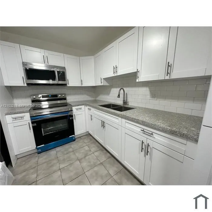 Listing  5321 NW 16th Court 5321, Lauderhill, FL 33313, Lauderhill, FL 33313