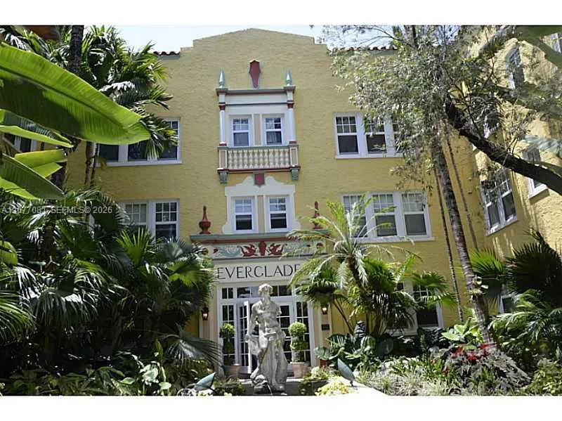 View details of listing 536 14th Street 107, Miami Beach, FL 33139 Miami Beach with MLS#