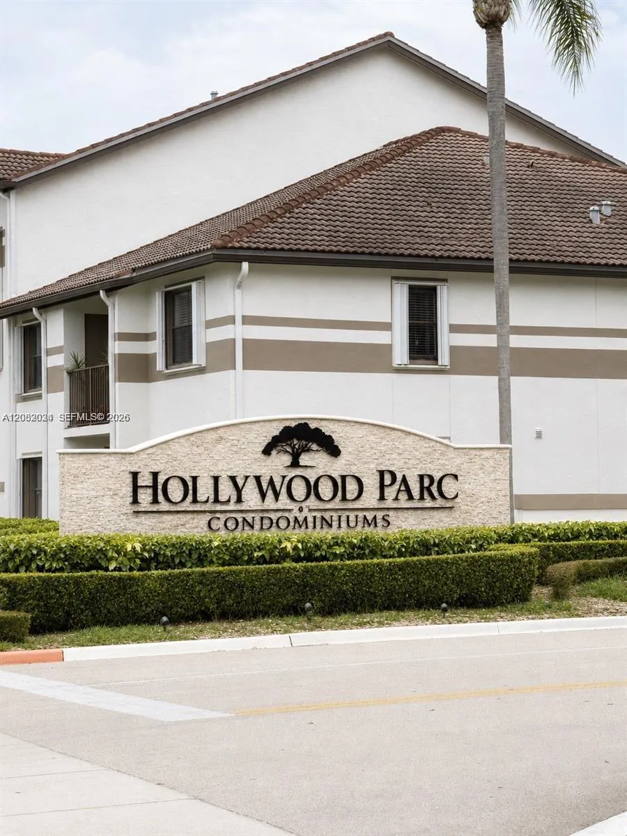 View details of listing 540 S Park Road 110-9, Hollywood, FL 33021 Hollywood with MLS#
