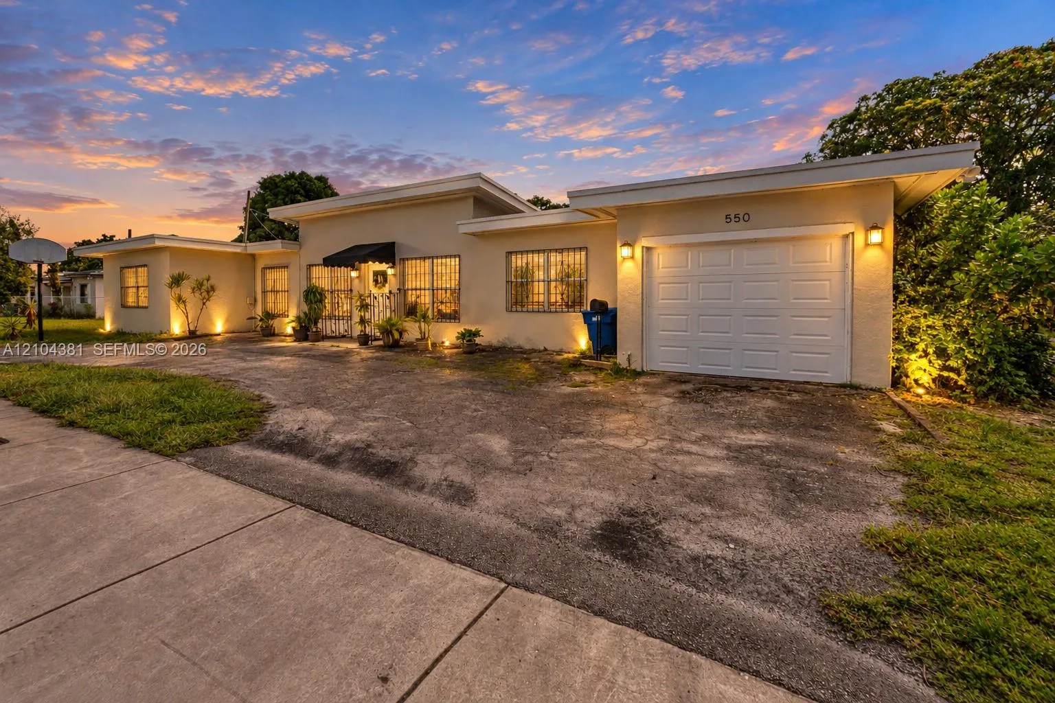 Listing  550 NW 107th Street, Miami, FL 33168, Miami, FL 33168