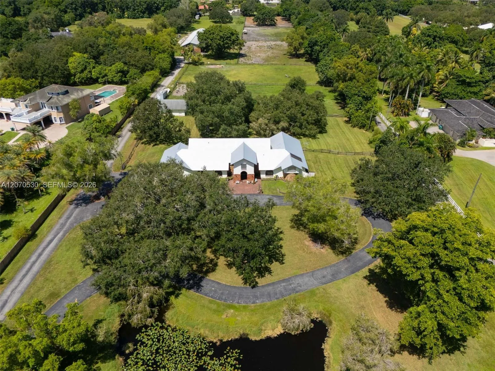 View details of listing 5501 SW 136th Avenue, Southwest Ranches, FL 33330 Southwest Ranches with MLS#
