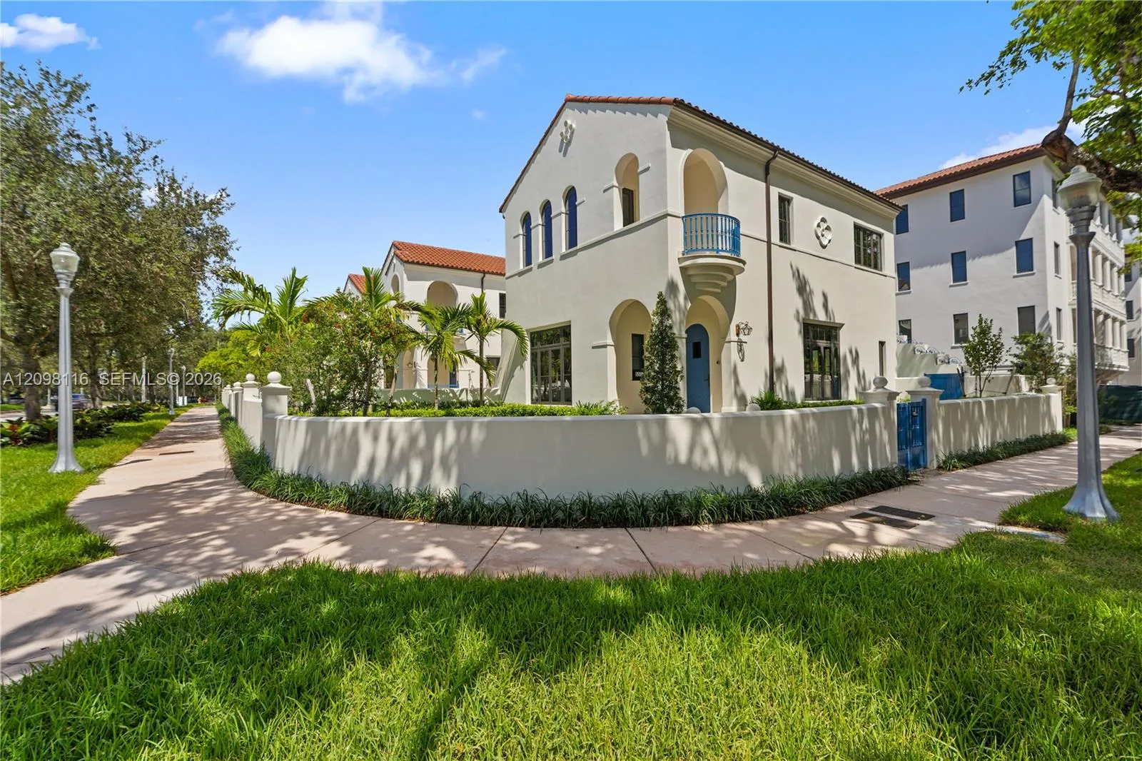 View details of listing 555 Santander Avenue V4, Coral Gables, FL 33134 Coral Gables with MLS#