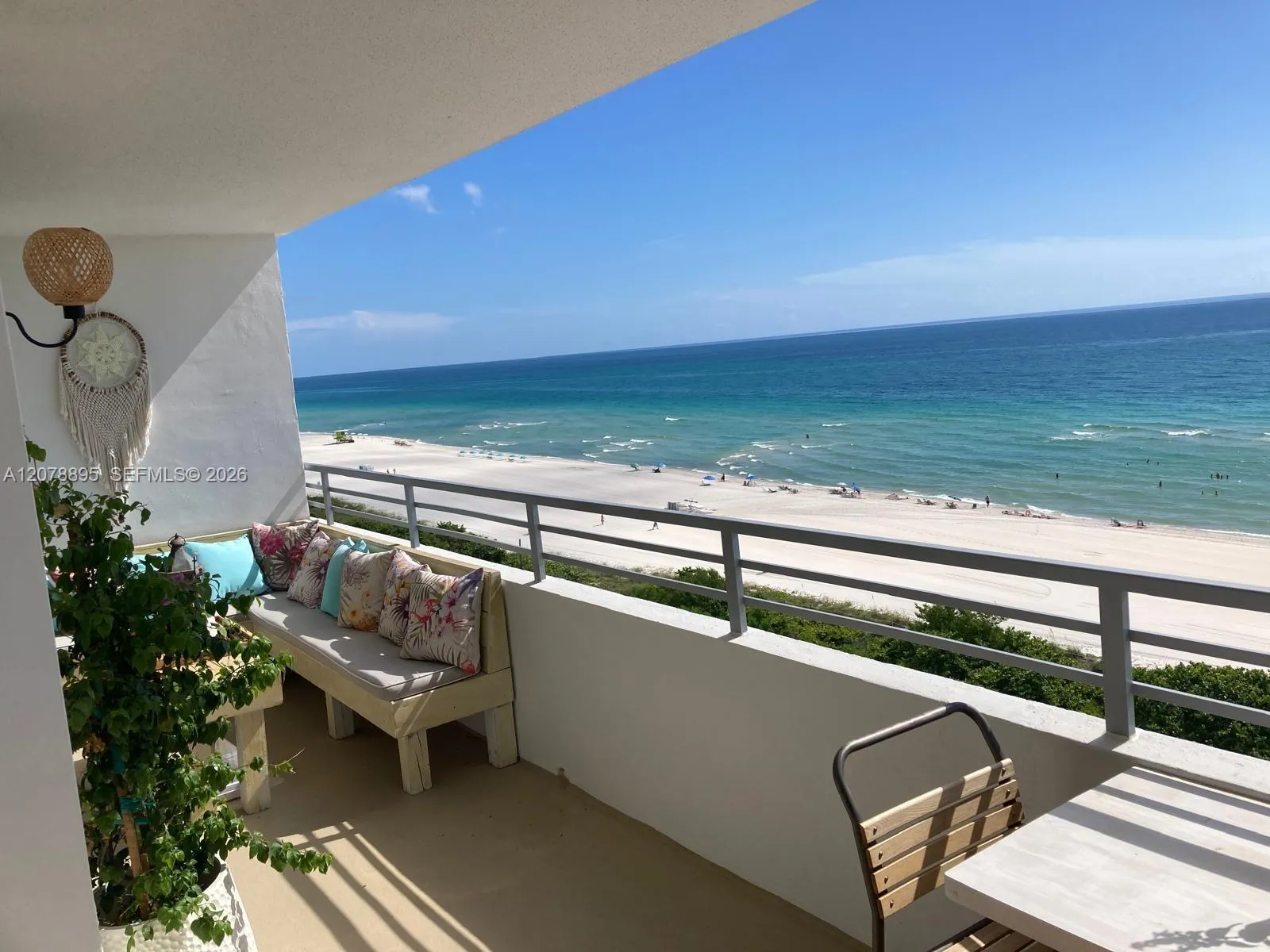View details of listing 5555 Collins Avenue 10G, Miami Beach, FL 33140 Miami Beach with MLS#