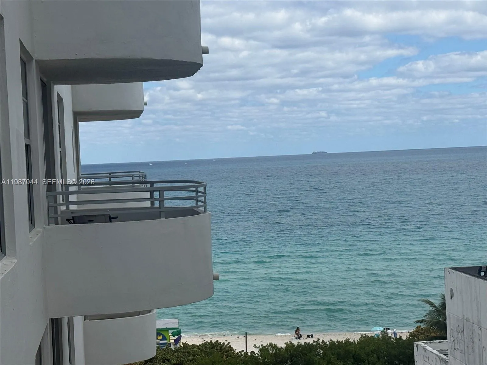 View details of listing 5555 Collins Avenue 8R, Miami Beach, FL 33140 Miami Beach with MLS# 