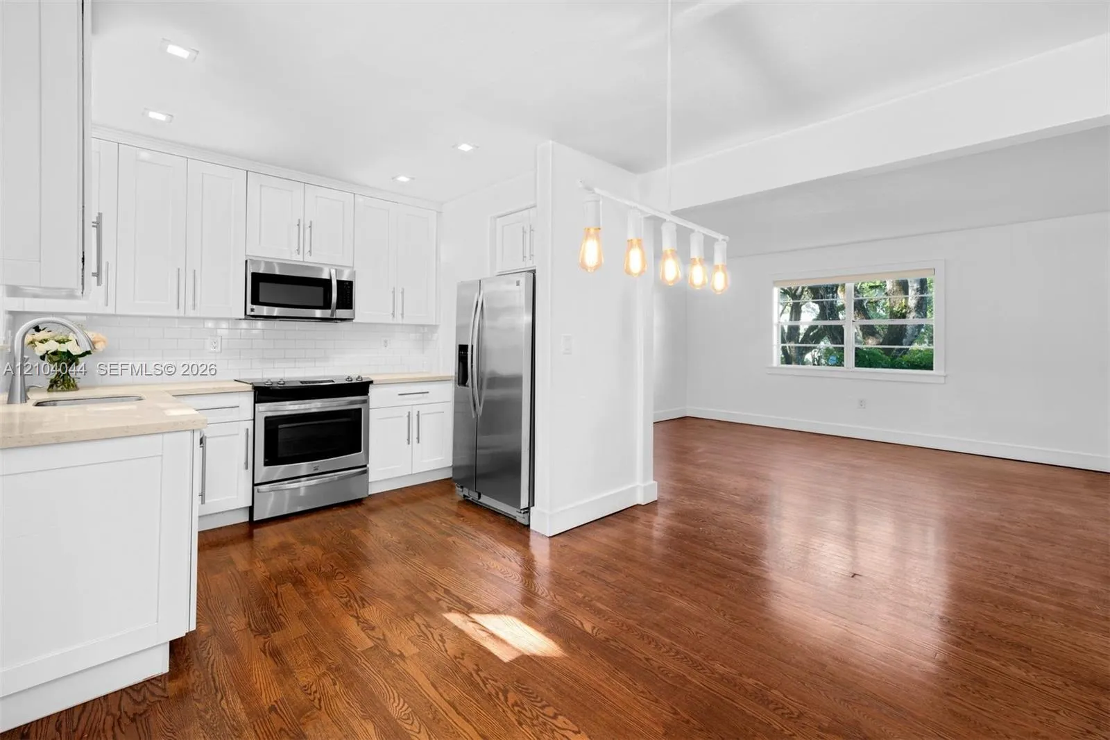 Listing  5560 SW 78th Street 142B, Miami, FL 33143, Miami, FL 33143