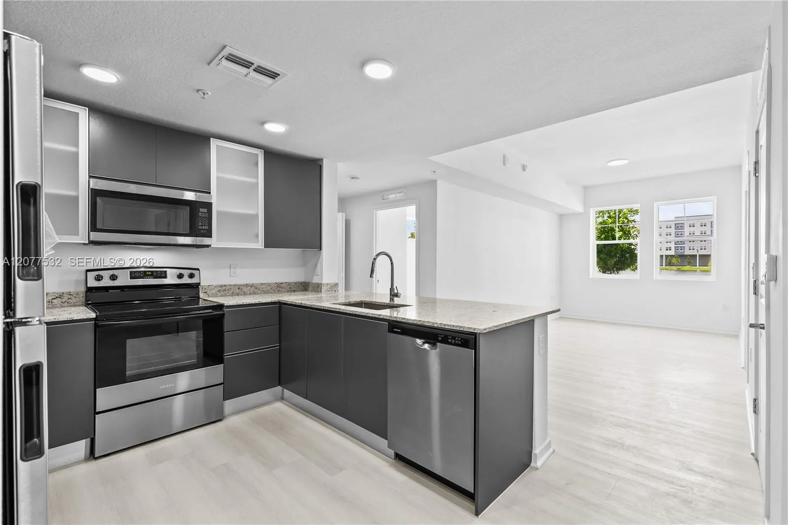 Listing  5579 Millenia Park 121, Orlando, FL 32839, Orlando, FL 32839