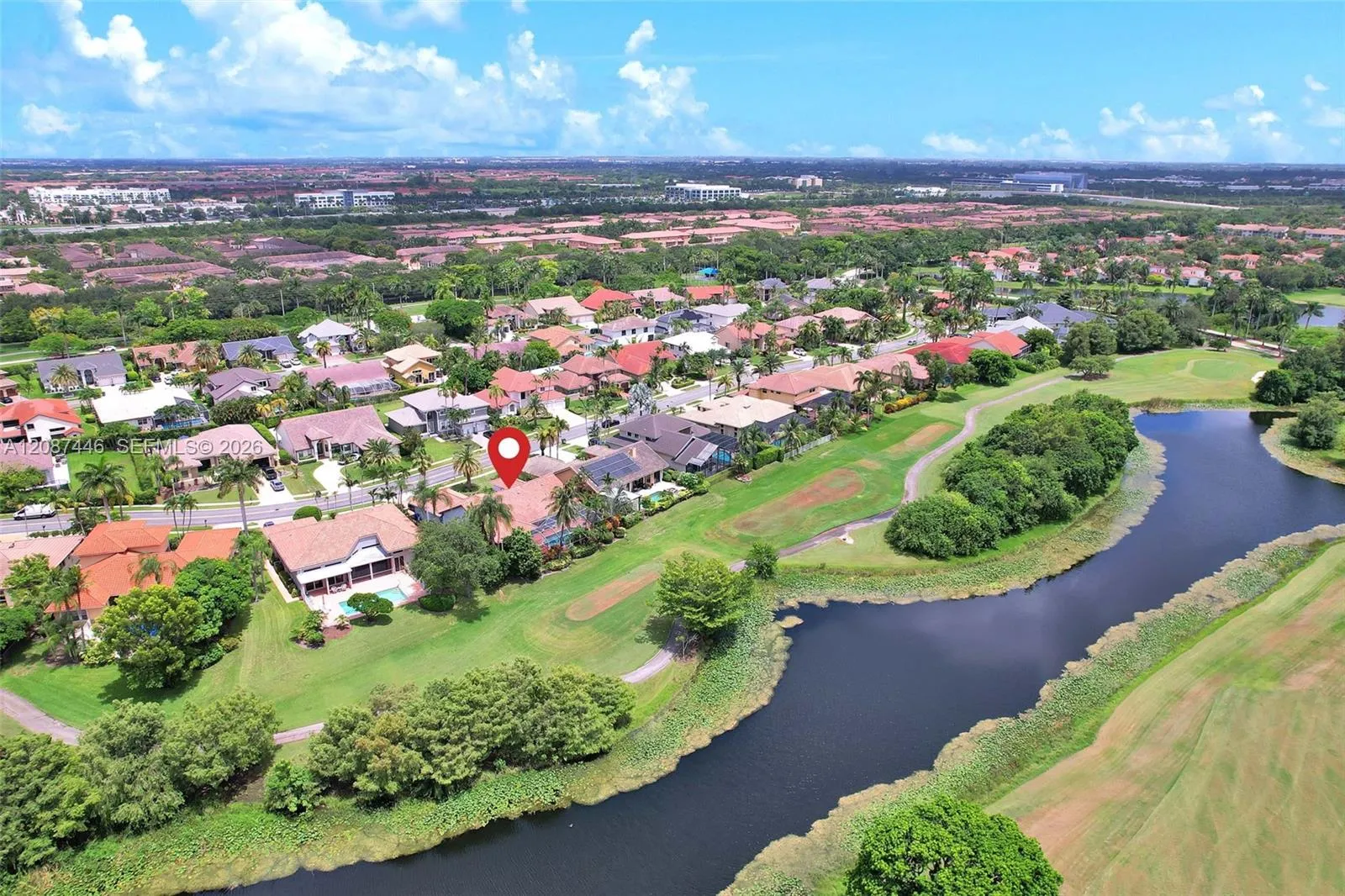 View details of listing 560 W Cypress Pointe Drive W, Pembroke Pines, FL 33027 Pembroke Pines with MLS#