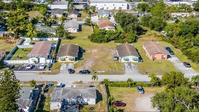 View details of listing 5649 SW 27th Street, West Park, FL 33023 West Park with MLS#