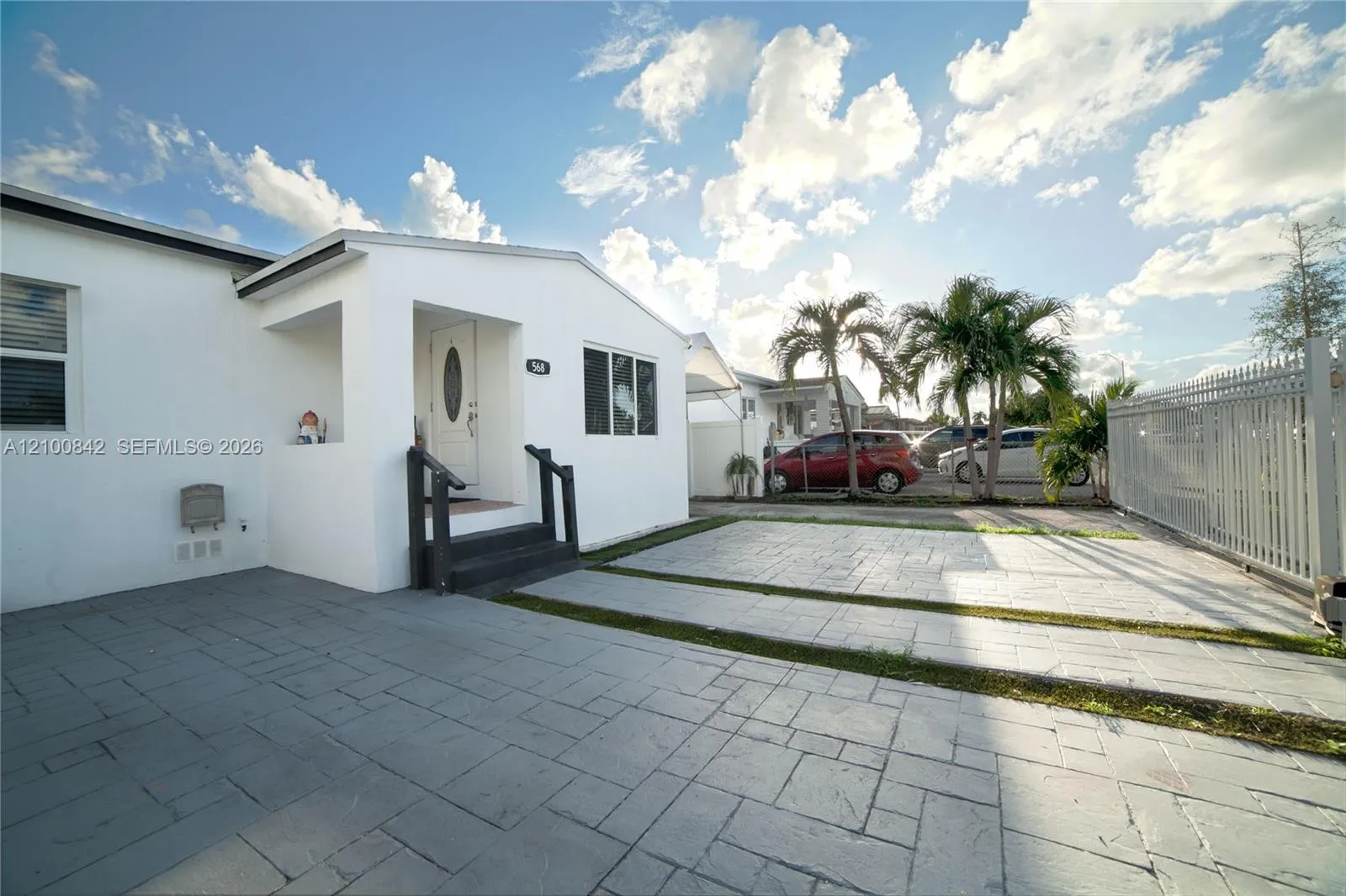 Listing  568 E 15th Street, Hialeah, FL 33010, Hialeah, FL 33010