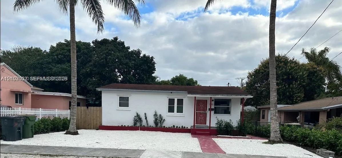 Listing  570 NE 132nd Street, North Miami, FL 33161, North Miami, FL 33161