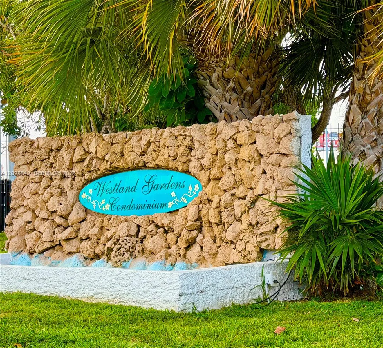 View details of listing 5705 W 20th Avenue 101, Hialeah, FL 33012 Hialeah with MLS# 