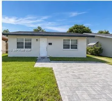 View details of listing 5712 NW 48th Way 5712, Tamarac, FL 33319 Tamarac with MLS#