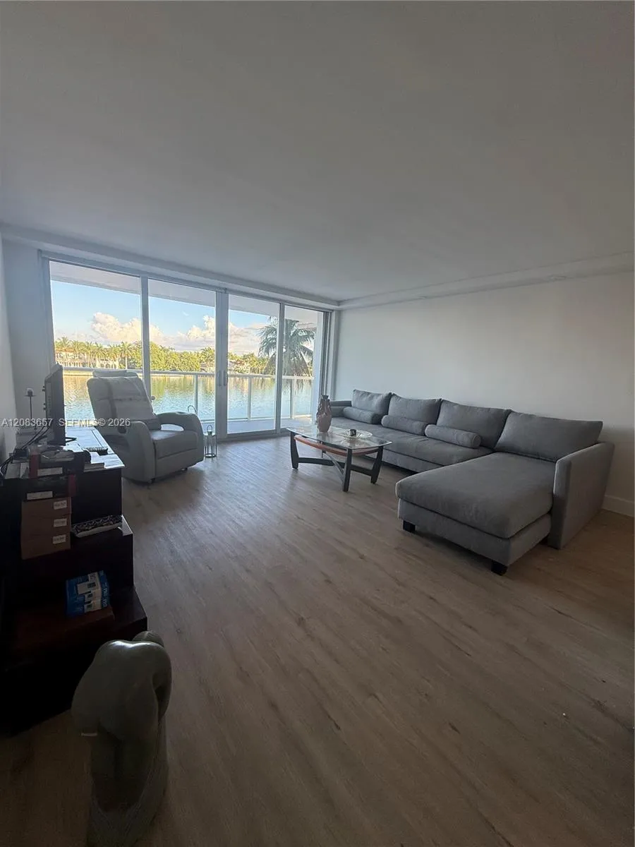 Listing  5750 Collins Avenue 3F, Miami Beach, FL 33140, Miami Beach, FL 33140