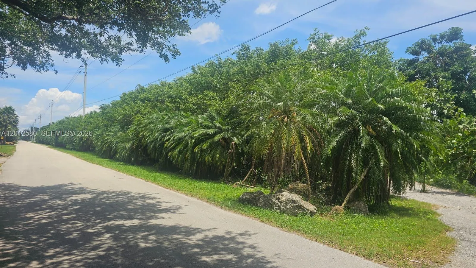 View details of listing 5800 SW 210th Terrace, Southwest Ranches, FL 33332 Southwest Ranches with MLS#