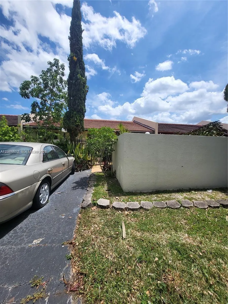 Listing  5834 SW 144th Cir Place 1, Miami, FL 33183, Miami, FL 33183