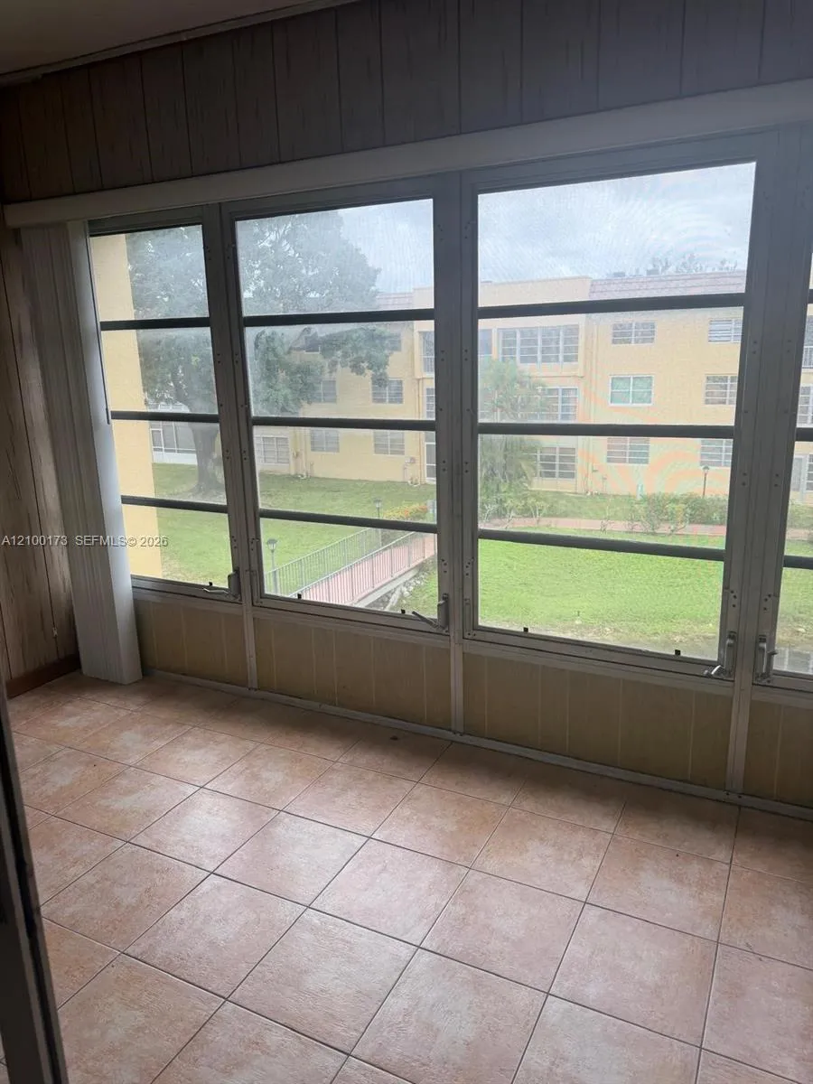 View details of listing 5890 NW 64th Avenue 308, Tamarac, FL 33319 Tamarac with MLS#